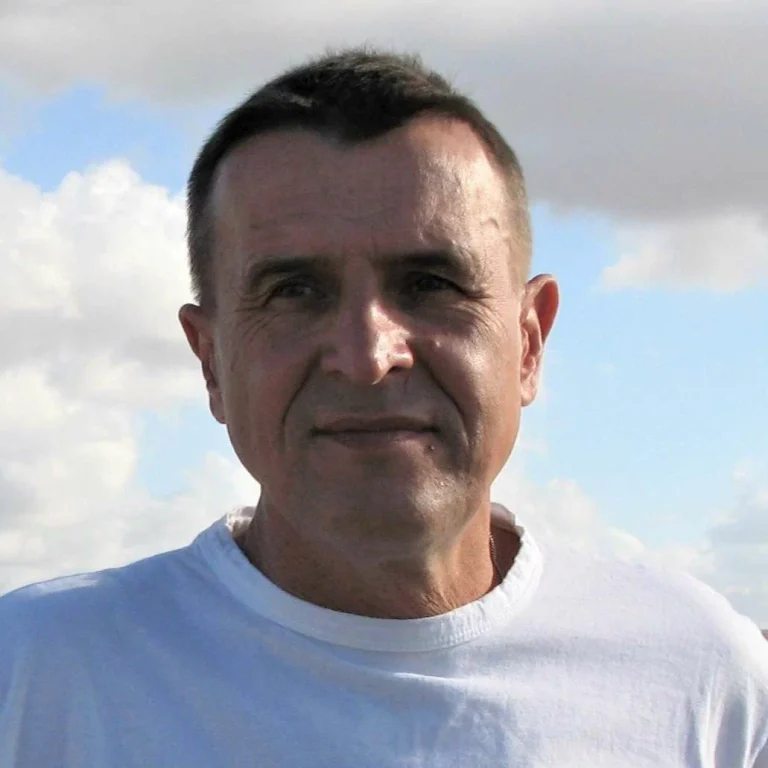 Александр Цуканов